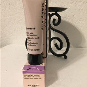 Mary Kay Timewise Matte wear foundation Beige 6